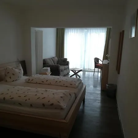 Schlossgarten 3* 글라덴바흐