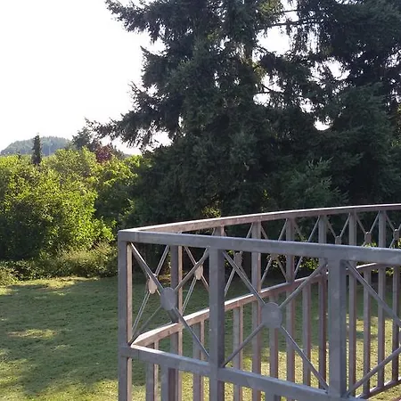 Schlossgarten מלון