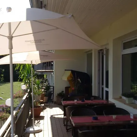 Schlossgarten מלון 3*